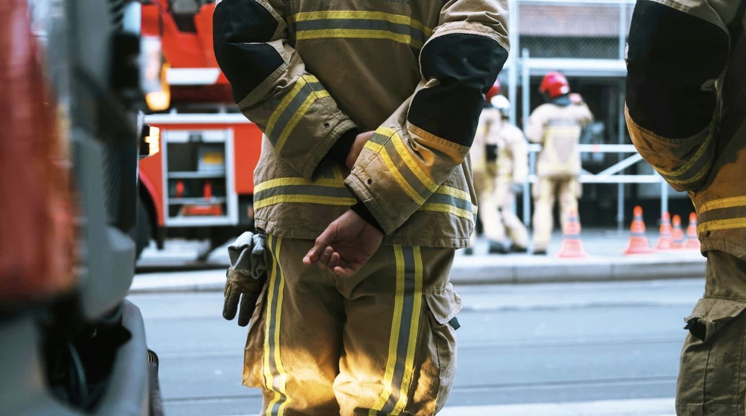 Formación práctica en extinción de incendios con extintores