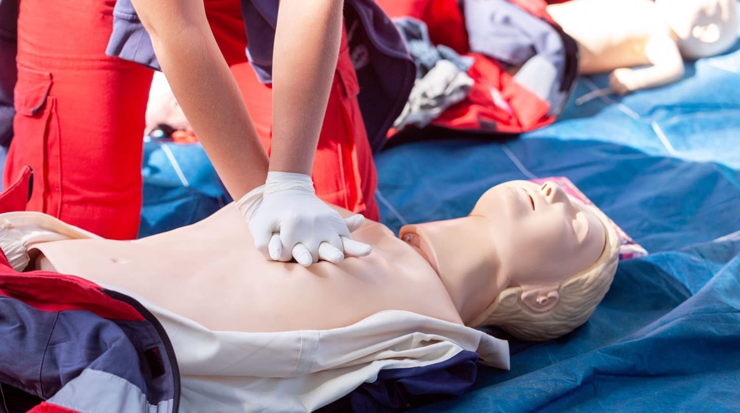 Curso básico de primeros auxilios para trabajadores en empresa